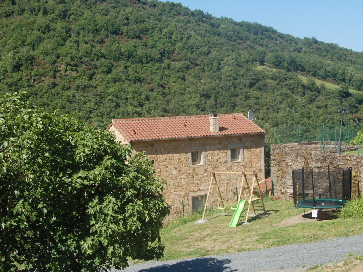 Graceful Holiday Home In Montclar With Bubble Bath Dış mekan fotoğraf