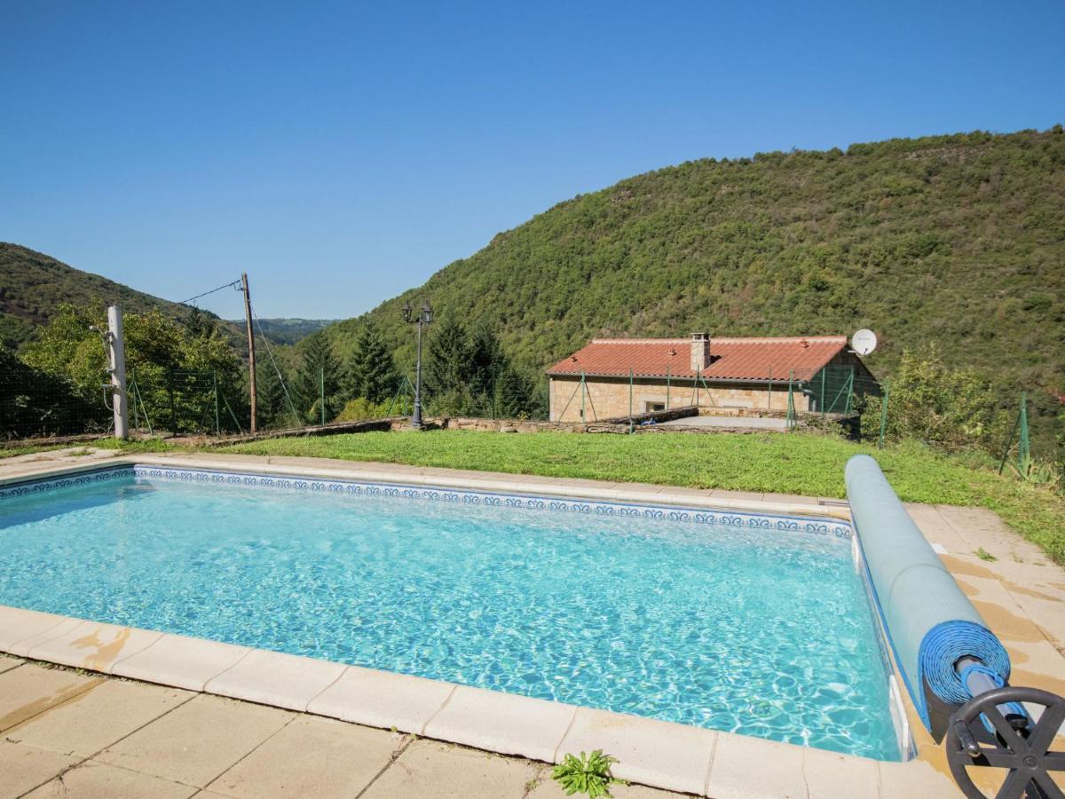 Graceful Holiday Home In Montclar With Bubble Bath Dış mekan fotoğraf